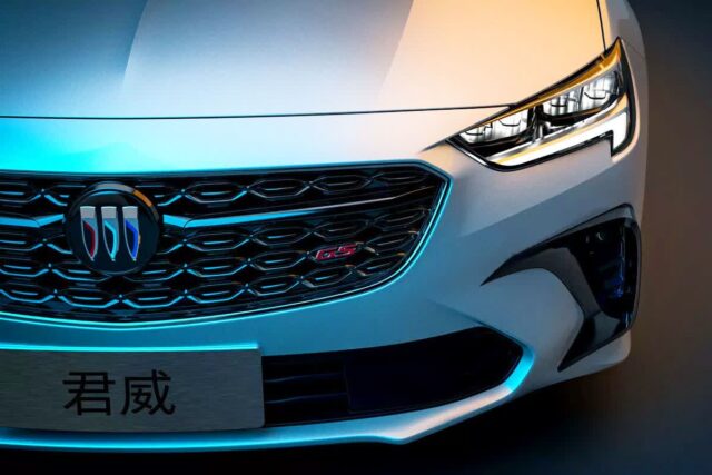 “단종된 줄 알았던 車”.. 페이스리프트 마치고 중국에서 부활한 신형 세단의 정체에 ‘깜짝’