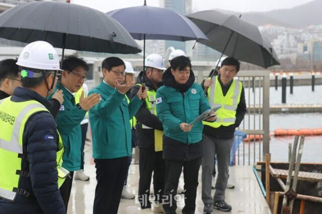 송상근 BPA 사장, 북항 재개발 일대 점검…‘안전’ 공사 당부