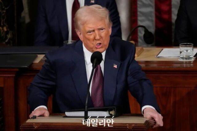 트럼프 ‘알래스카 가스관’ 한국 참여 발언에…가스·강관株 동반 급등
