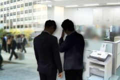 노후 준비 대신 “빚더미를 선택”… 중장년층의 예상 밖 선택에 ‘어쩌나’