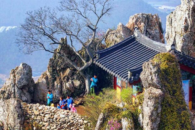 “전문가들이 극찬한 힐링 코스”… 세계적인 산악인과 함께하는 특별한 걷기 축제