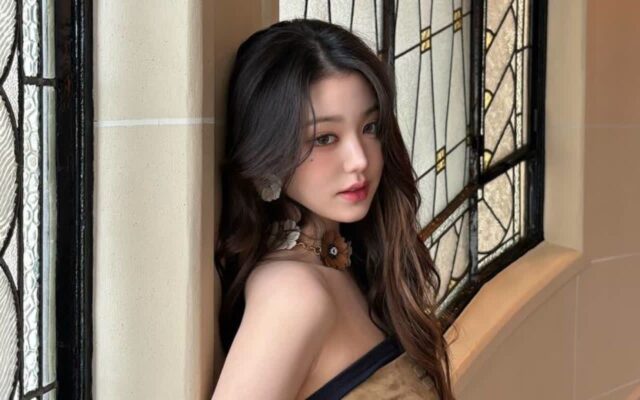 카우 걸 장원영이 공개한 미우미우 쇼 비하인드
