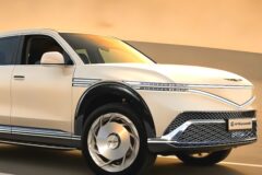 “그동안 봐온 제네시스가 아니다” .. 럭셔리 SUV, GV90 공개에 터져버린 ‘탄성’