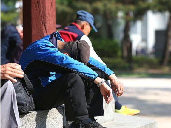 모든 걸 바쳤는데 “남은 게 없어요”… 최악의 연구 결과에 5060 ‘절망’