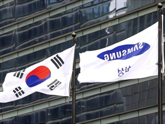 조 단위 적자에서 “세계 1위로”… 트럼프도 인정한 삼성의 놀라운 ‘반전’