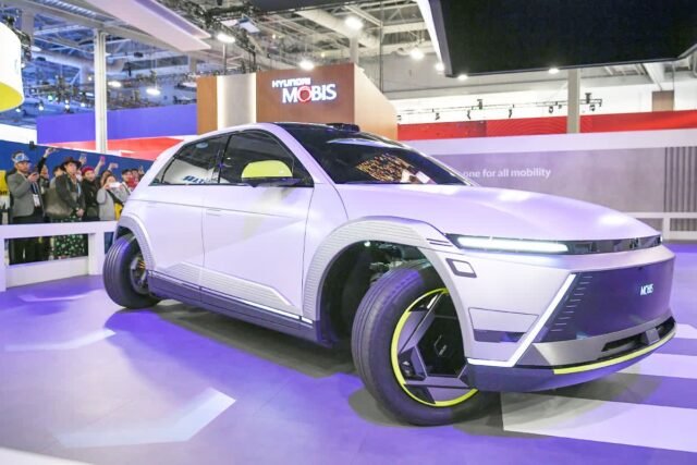 “이게 가능하다고?” 360도 회전하는 車, 신기술에 반응 ‘폭발’