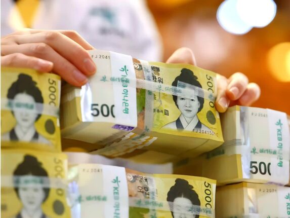 “통장에 돈이 어디 갔나 했더니”… ‘4300억’ 행방 밝혀지자 서민들 ‘부글부글’