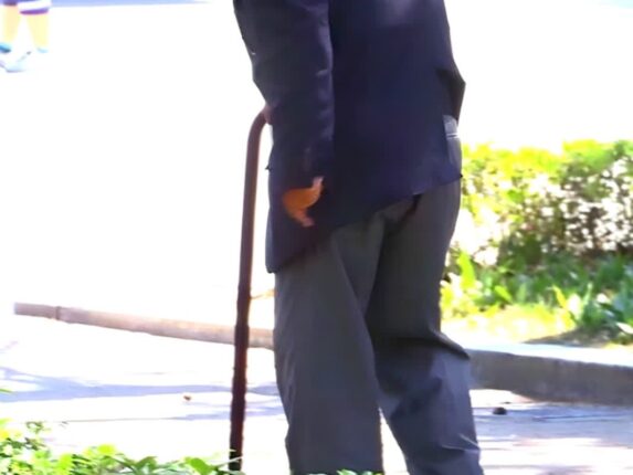 “3배나 치솟았다” … 100만 명이 숨죽여 지켜봤지만, 정부 결정에 ‘어쩌나’