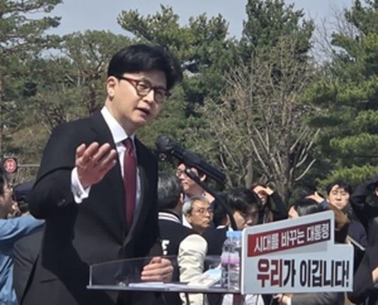 “이재명 맞설 유일한 선택”…한동훈, 대선 출사표