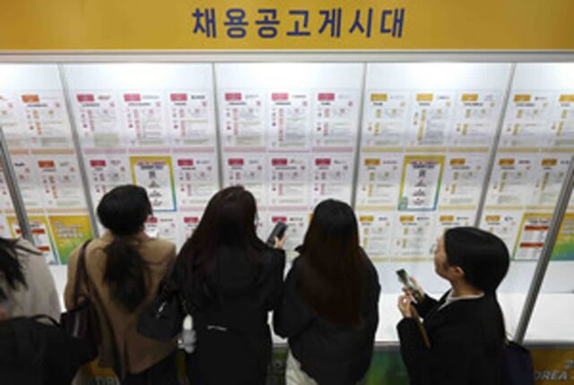 장기실업자 10명 중 3명은 청년…‘쉬었음’도 역대 최대