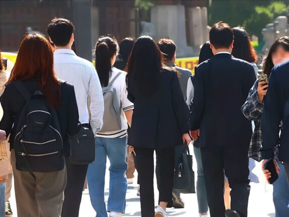 “우리가 왜 손해 봐야 하나요”… 52.9%가 반대, 불편한 해명 이어지자 ‘분노’