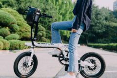 전기자전거 타면 다리 안 굵어질까? 헬스장보다 낫다는 이유
