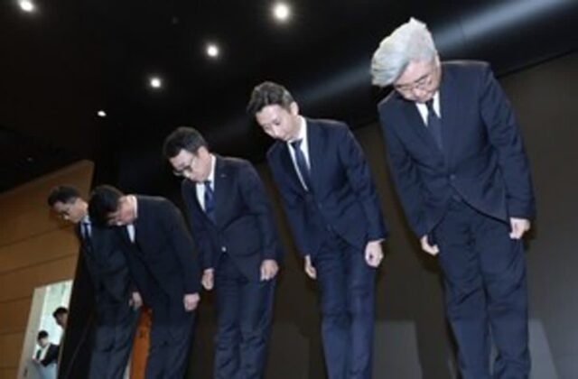 ‘유심 해킹’ SKT 상대 손배소 잇따라…3조 집단소송도 추진