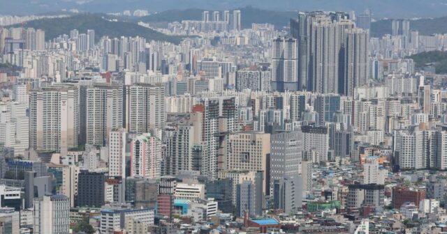 전국 아파트값 0.22% 상승… “수도권·세종만 상승세 뚜렷”