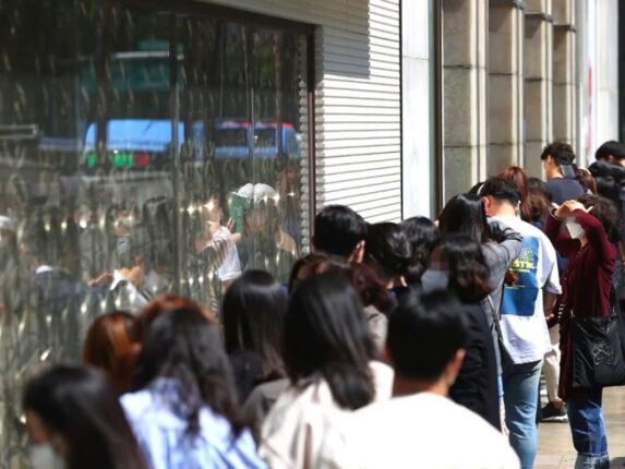 줄 서서 살 땐 언제고 “매출 감소세 1위” … 초호황 누리던 그 시장, ‘어쩌나’
