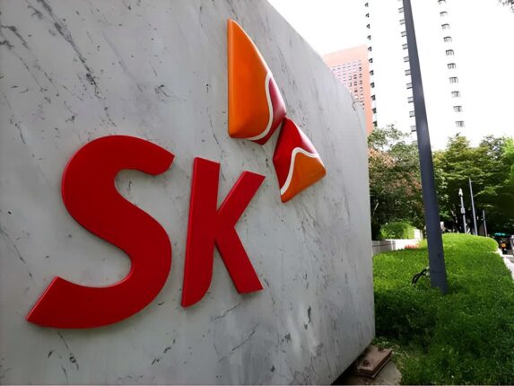 해킹 터진 SK “결국 사업 넘긴다”… 파격적인 매각 결단에 업계 ‘발칵’