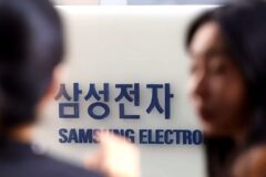 안팎으로 밀리더니 “드디어 칼 뽑았다”… 삼성이 꺼내든 ‘비밀 무기’에 경쟁사들 ‘화들짝’