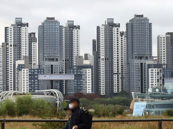 “강남 한복판이 무너진다고?”… 곳곳에서 주민들 ‘발 동동’, 대체 무슨 일이?