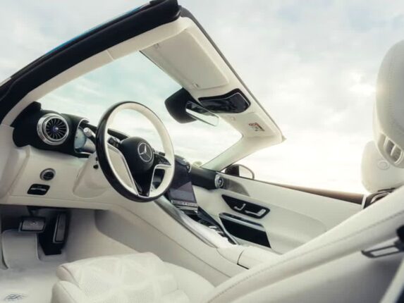 “롤스로이스 압도할 럭셔리 카” … 마침내 한국 상륙 예고, 가격은?