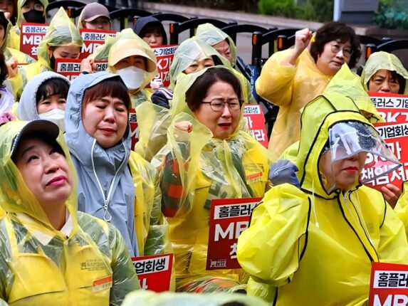 안전하다고 했는데 “1조 원이 사라졌다?”… 노후자금 ‘대참사’ 일어나자 5060 ‘공포’