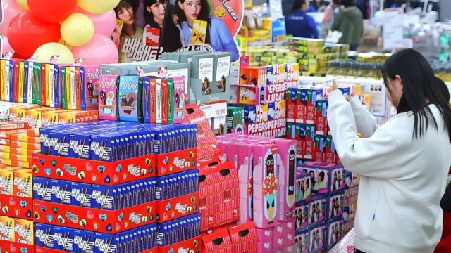 40년 국민 과자 “해외에서 더 잘 팔려요”… 전 세계에서 ‘700억’ 벌었다