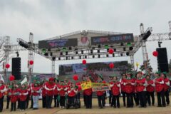 딸기만 14억원 어치 팔리며 역대급 사람 몰린 ‘논산 딸기 축제’가 남긴 것