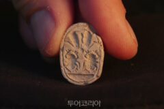 3,800년 전 청동기 시대 벌레 모양 ‘고대 인장’ 이스라엘 텔 아제카에서 발견