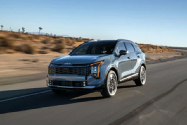 기아 스포티지, 창립 80주년에 800만 대 돌파… 하이브리드로 유럽 SUV 시장 1위 질주