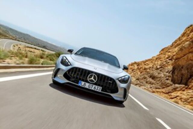 벤츠, ‘AMG GT55 4MATIC+’ 국내 출시… 476마력 V8 고성능 쿠페, 가격은 2억 원대