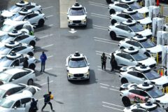 “한국만 제자리”, “이러다 영원히 뒤처진다” … 美·中 맹공세에 국내 기업 ‘어쩌나’