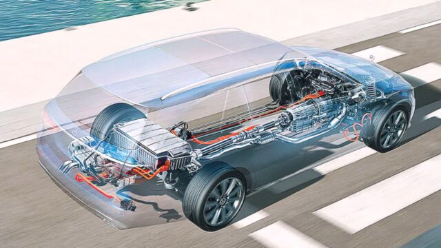 전기차 밀린 벤츠 “이제 각오했다”… 476마력 내연기관으로 BMW 향한 ‘반격’