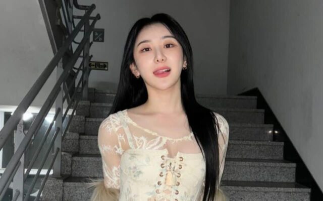 절대 정치색 논란 안 불거질 스타들의 사전투표 인증샷 촬영법