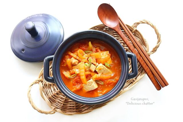 돼지고기 김치찌개 묵은지 항정살찌개 두부김치찌개 레시피