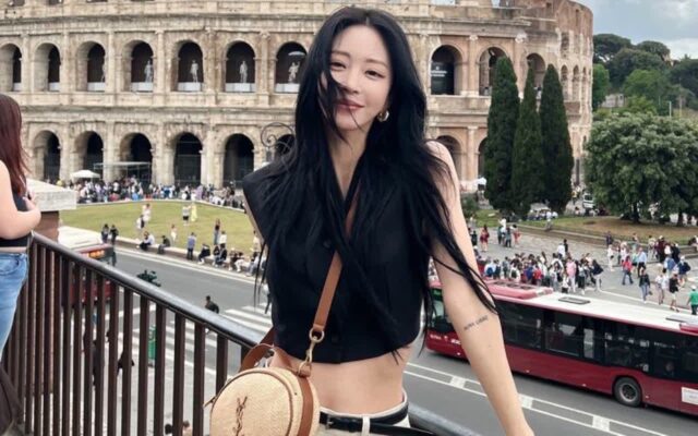 더워 죽어도 블랙이라면? 한여름 블랙 스타일링 7