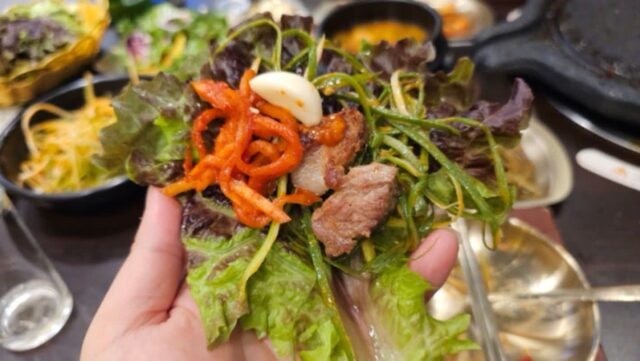 작전동 맛집 국내산 돼지고기 다양한 밑반찬과 함께 즐기는 작전역 삼겹살 전문점 삼겹식당에서