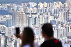 국민 보금자리도 없는데 “중국인이 독차지” … 뒤늦은 허점 발견에 ‘비상’