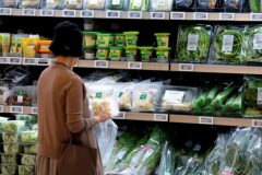 “김밥 한 줄도 사치”… 무섭게 폭등하는 물가, 상상도 못한 ‘이유’ 밝혀지자 ‘설마’