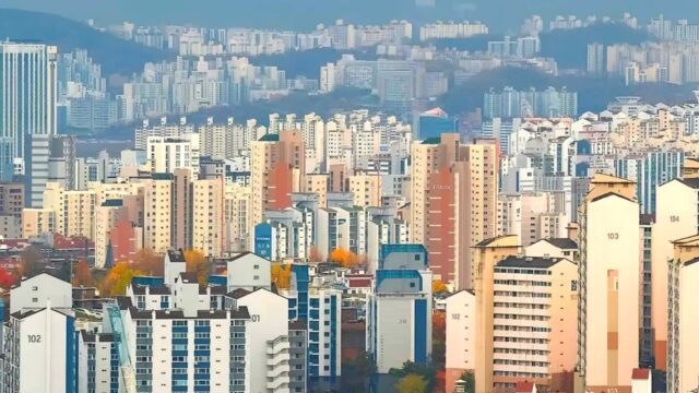 “빚내서라도 집부터” … 부채 800조 향한 역대급 ‘경고’에도 ‘올인’