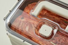 주부50년차 어머니가 공개한 김치통 냄새 제거하는 방법
