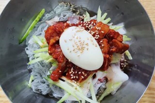 “평양냉면은 괜찮습니다” 서울 함흥냉면 맛집 3 (+회냉면)