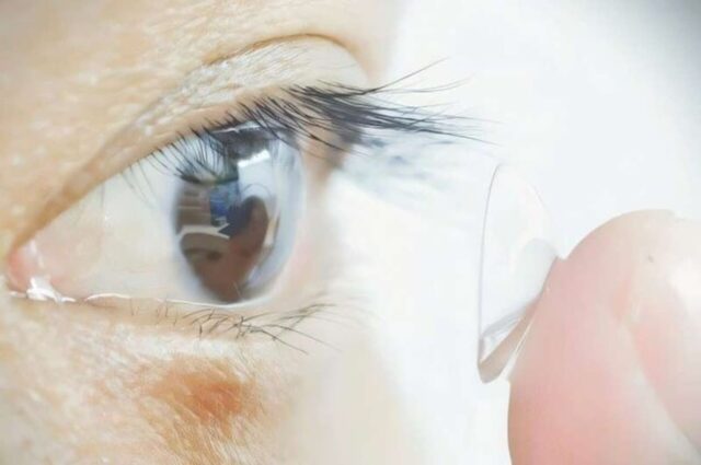 평소에 “렌즈 착용” 이렇게 하고있다면 당장 버려야 합니다.