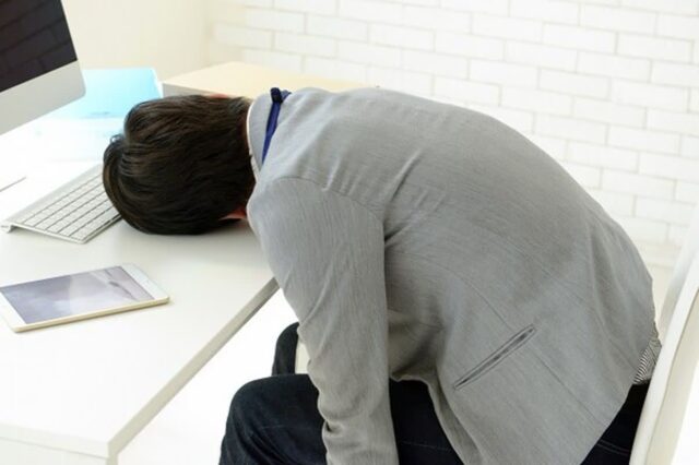 평소 “이 4가지 증상” 겪고있다면, 몸이 무너지기 직전인 겁니다.