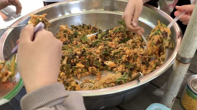여고에서 초대형 비빔밥 만들어 먹기ㅋㅋㅋ