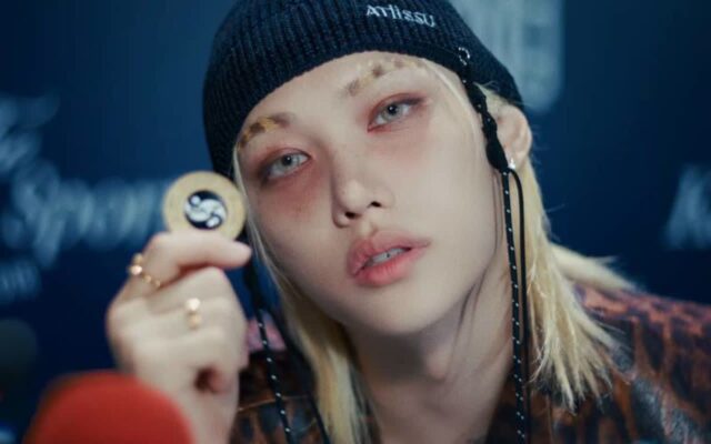 스트레이 키즈가 무려 2081년 음악으로 컴백한다