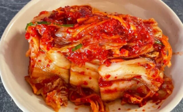 현직 의사들은 “된장과 김치 하루 이정도 이상” 절대 안먹습니다.