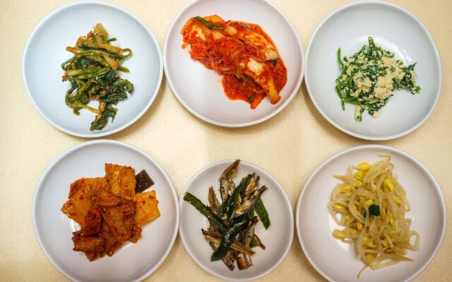 ‘이 반찬’ 자주 먹으면 독 됩니다! 콩팥 기능 마비되는 최악의 반찬, 확인해 보세요!