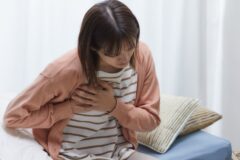 조용한 살인자 고혈압 “처음 나타나는 신체 변화 이것입니다” 놓치지 마세요!