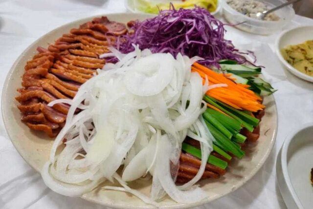 정감 넘치는 골목과 지역색 짙은 한 끼가 매력적인 대전 로컬 맛집 5곳