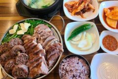 진한 국물과 푸짐한 건더기로 속을 든든히 채워주는 순대국 맛집 5곳
