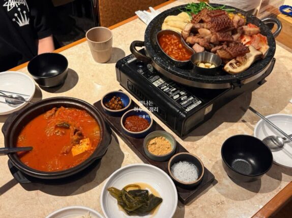 신도림 디큐브시티 맛집 모돌신도림 본점에서 모듬 한 판